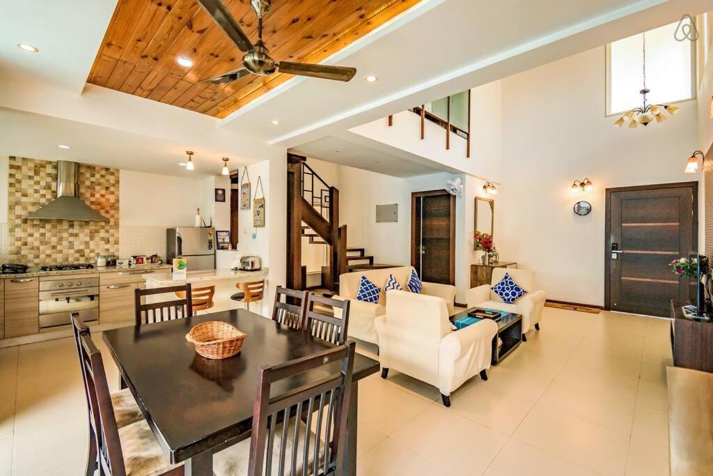 Ochre Villa- Luxury Property In Assagaon / Vagator Exteriér fotografie